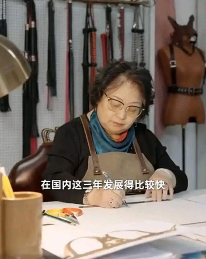 的东北女王你用的东西可能出自她手爱游戏app人类的福音？66岁(图9)